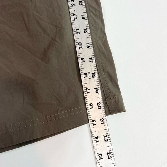 L.L. Bean Shorts Womens 14P Gray Comfort Trail Crop Pants NWT - Picture 7 of 13
